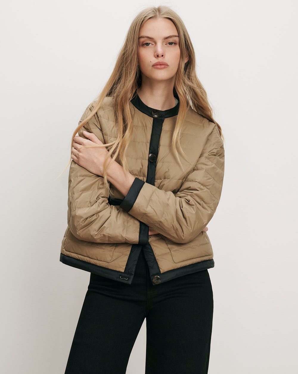 2608_26FA0298_DESERT_TAUPE_BLACK_01