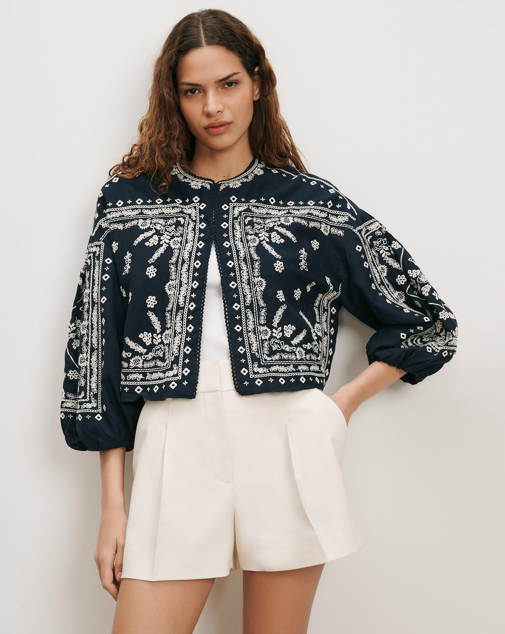 drake-embroidered-jacket-navy_2606EM11612035_NAVY_01_202605201922